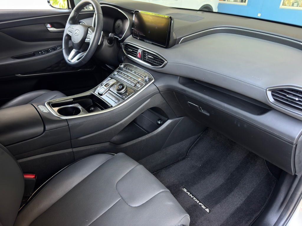 2023 Hyundai Santa Fe Limited Silver at Community Toyota
