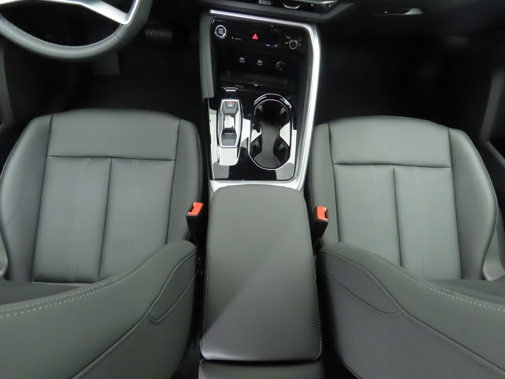 Thumbnail: 2025 Audi Q5 - 18