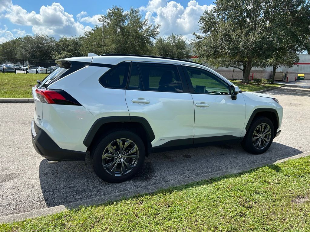 Thumbnail: 2024 Toyota RAV4 - 7