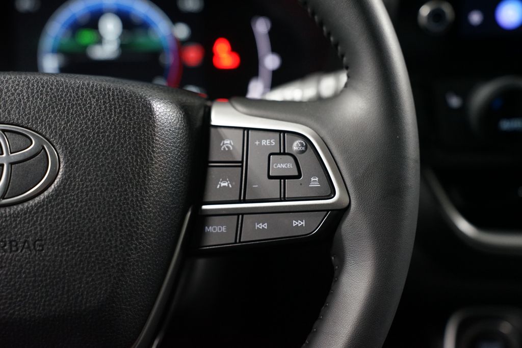 Thumbnail: 2025 Toyota Grand Highlander - 13