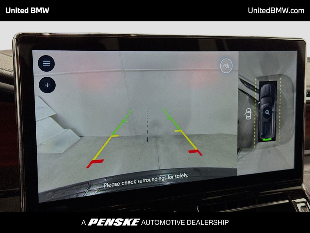 Thumbnail: 2024 Lincoln Navigator - 9