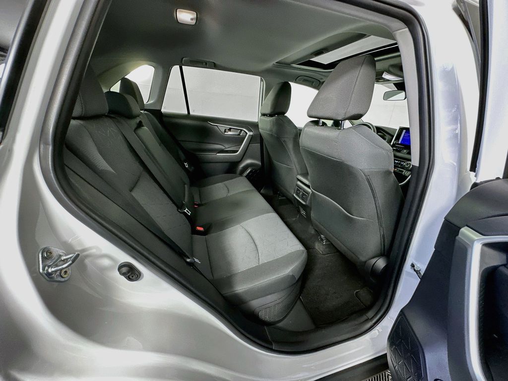 Thumbnail: 2025 Toyota RAV4 - 28
