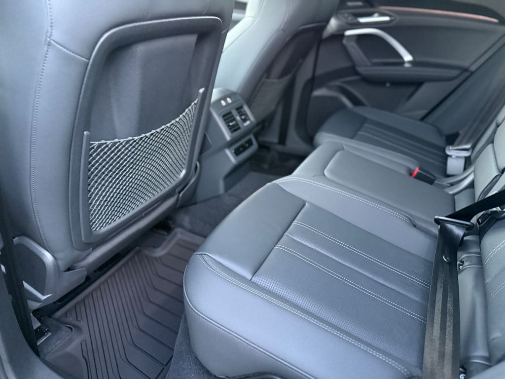 Thumbnail: 2025 Audi Q5 - 18