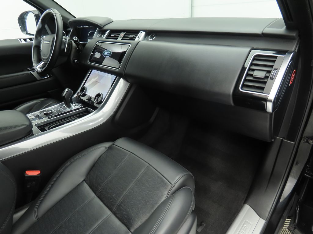 Thumbnail: 2019 Land Rover Range Rover Sport - 18