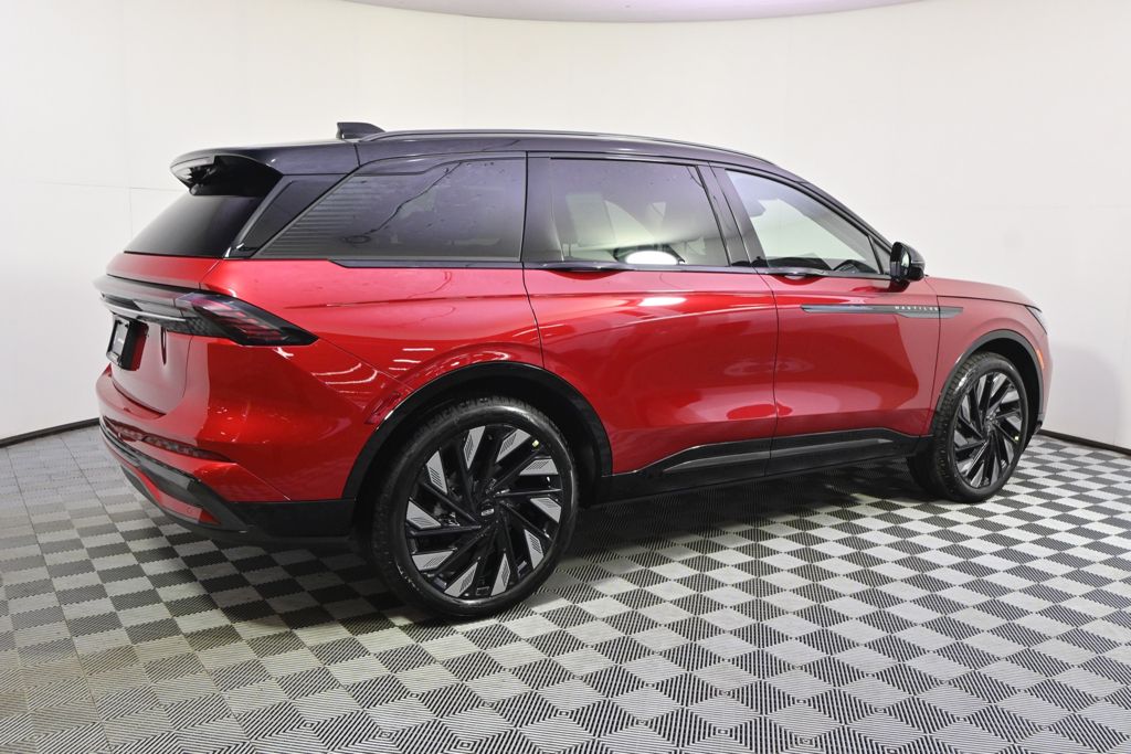 New 2026 Red Lincoln Reserve image 7