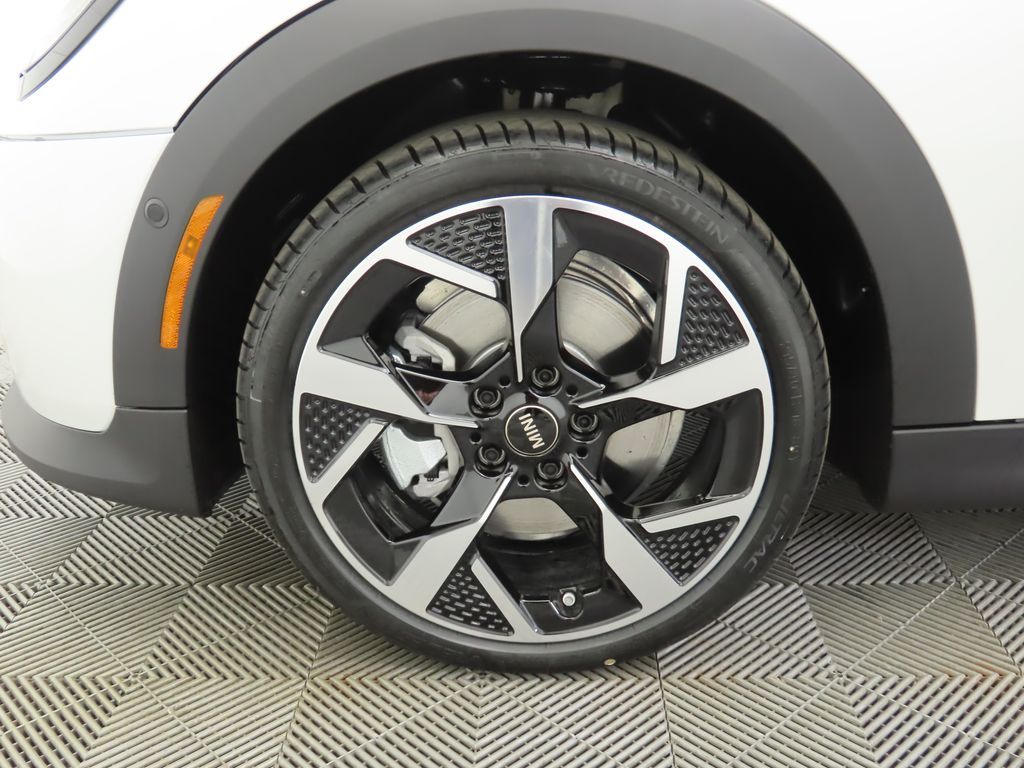 Thumbnail: 2026 MINI Cooper - 32