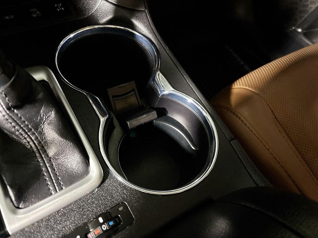 2019 Toyota Highlander Limited Platinum