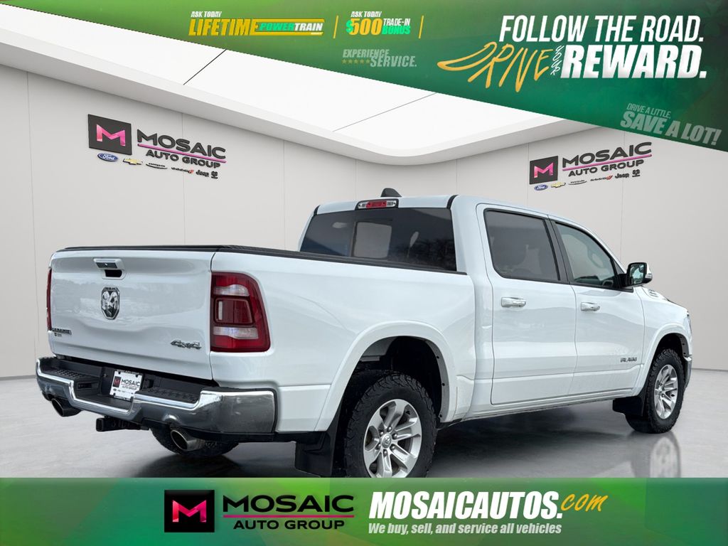 Bright White Clearcoat 2022 RAM 1500 Laramie Crew Cab 4WD Pickup Truck Four-Wheel Drive 8-Speed Automatic