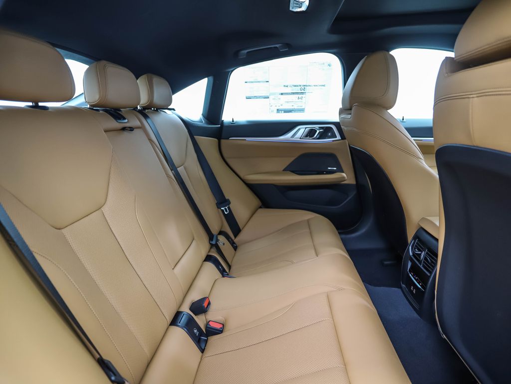 2025 BMW i4 M50 26