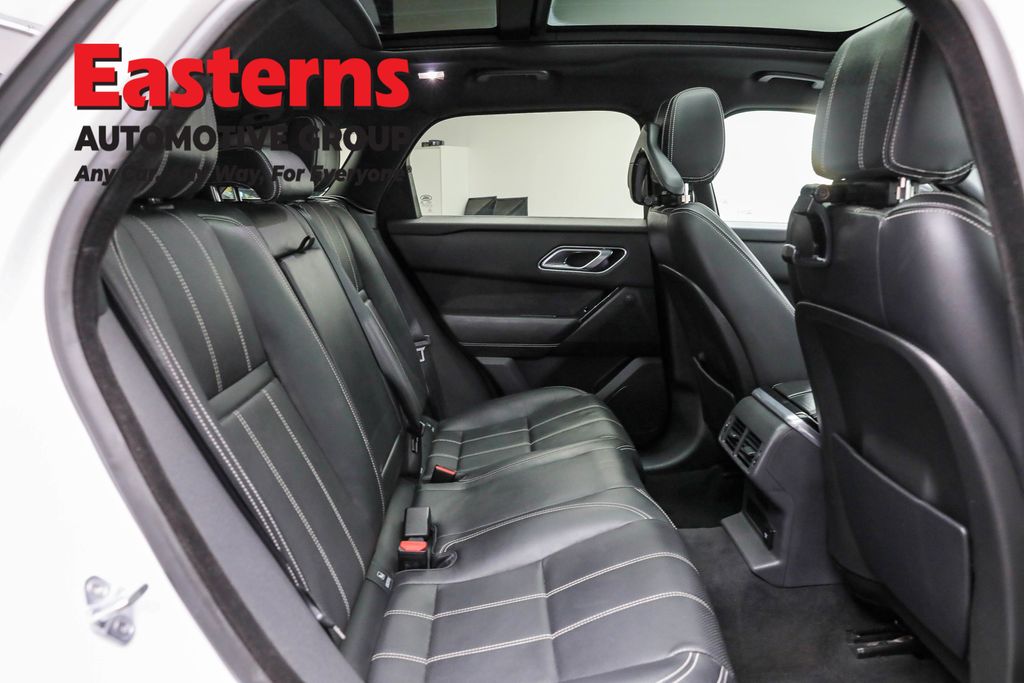 Used 2021 White Land Rover P250 R-Dynamic S image 24