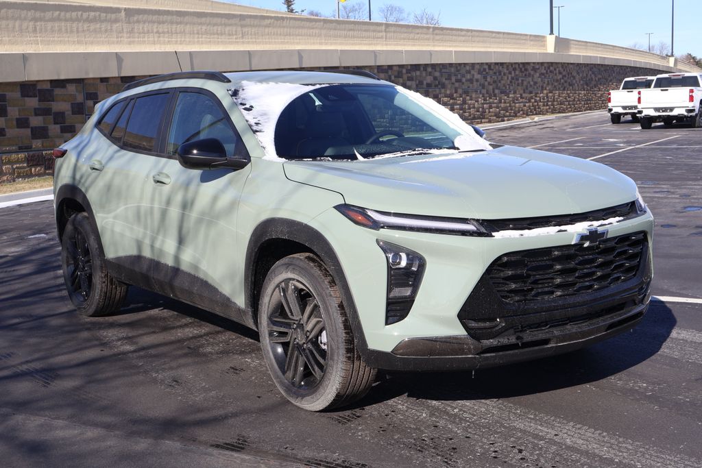 Thumbnail: 2026 Chevrolet Trax - 10