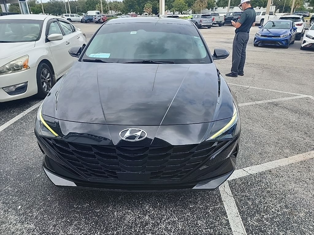 2021 Hyundai Elantra SEL 2