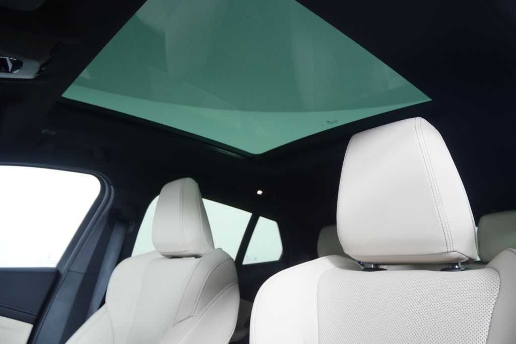 Thumbnail: 2025 BMW X2 - 11