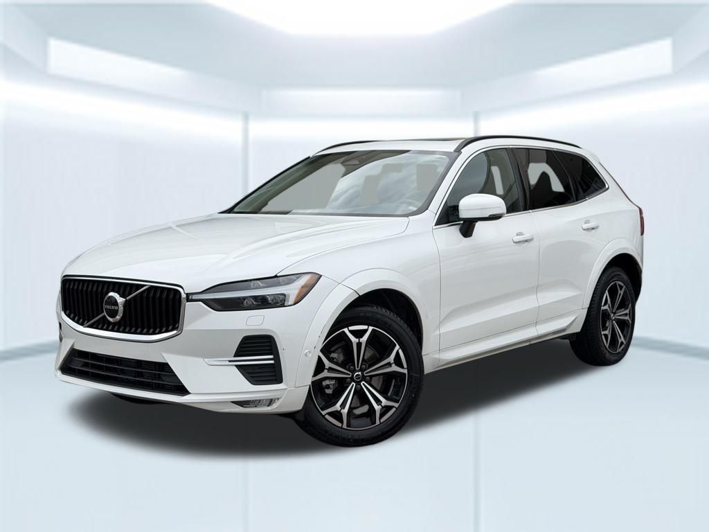 Crystal White 2022 Volvo XC60 B5 Momentum FWD SUV / Crossover Front-Wheel Drive Automatic