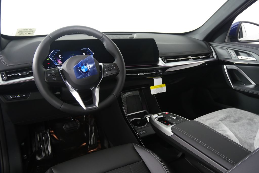 Thumbnail: 2025 BMW X1 - 17