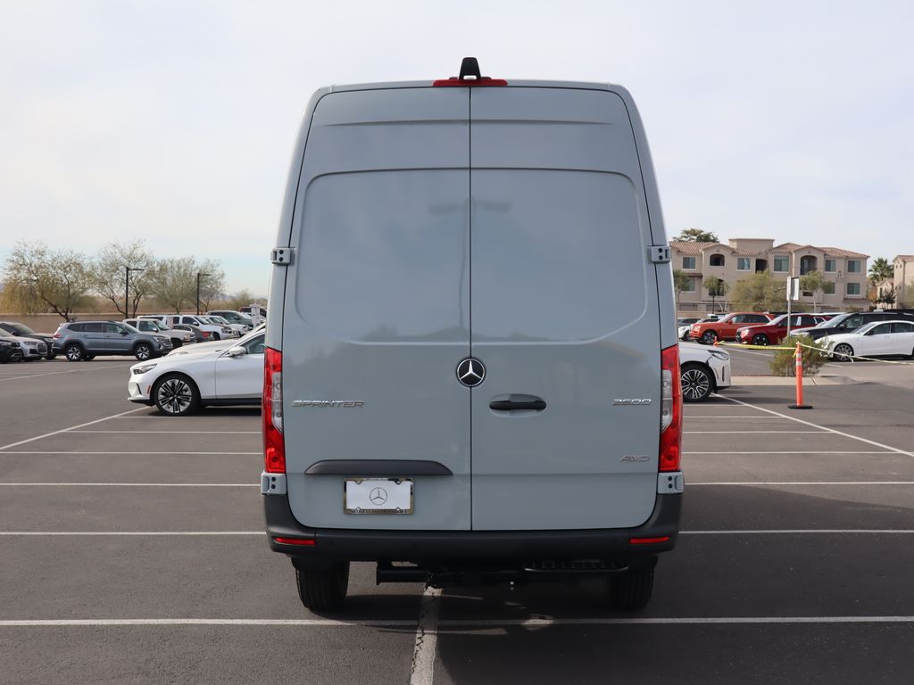 2025 Mercedes-Benz Sprinter 2500 6