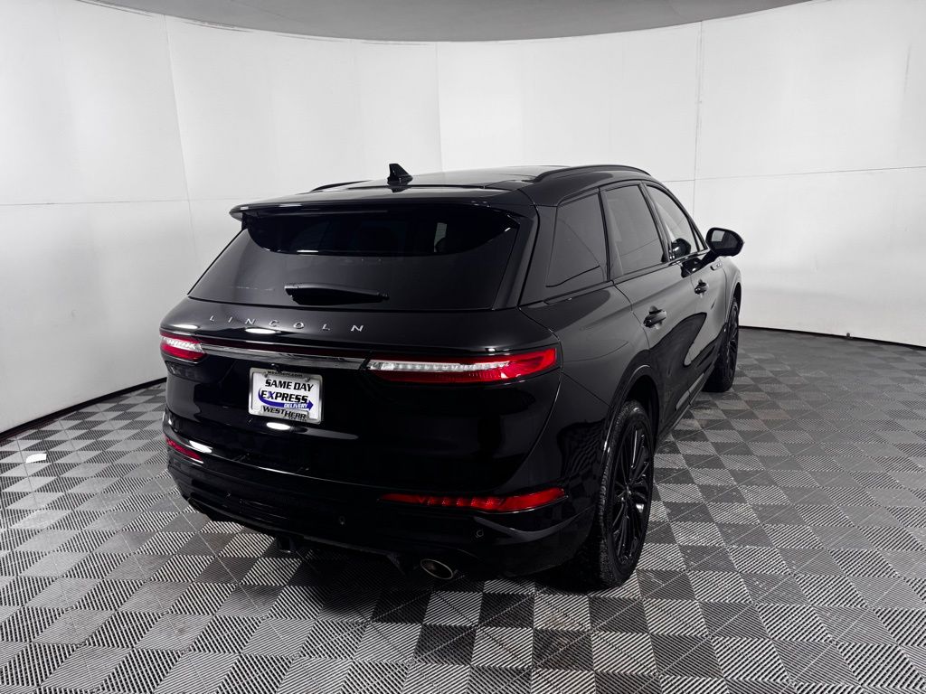 Certified Used 2025 Black Lincoln Reserve image 7