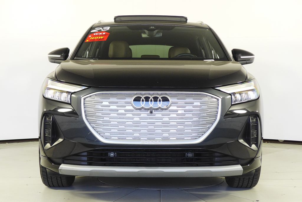 Thumbnail: 2023 Audi Q4 e-tron - 3