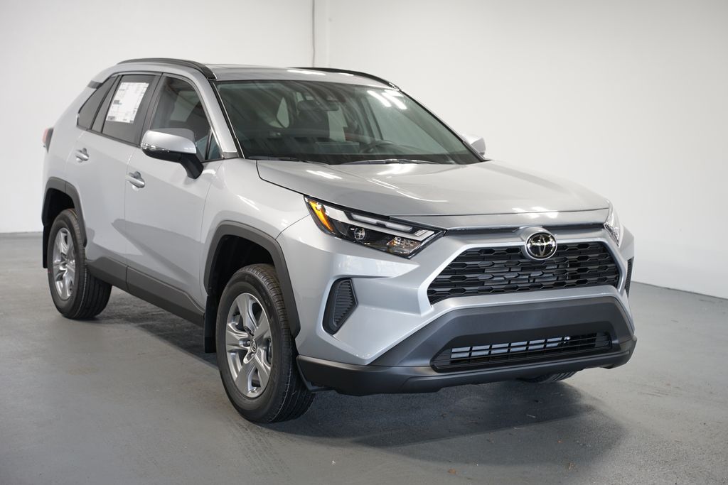 Thumbnail: 2025 Toyota RAV4 - 3