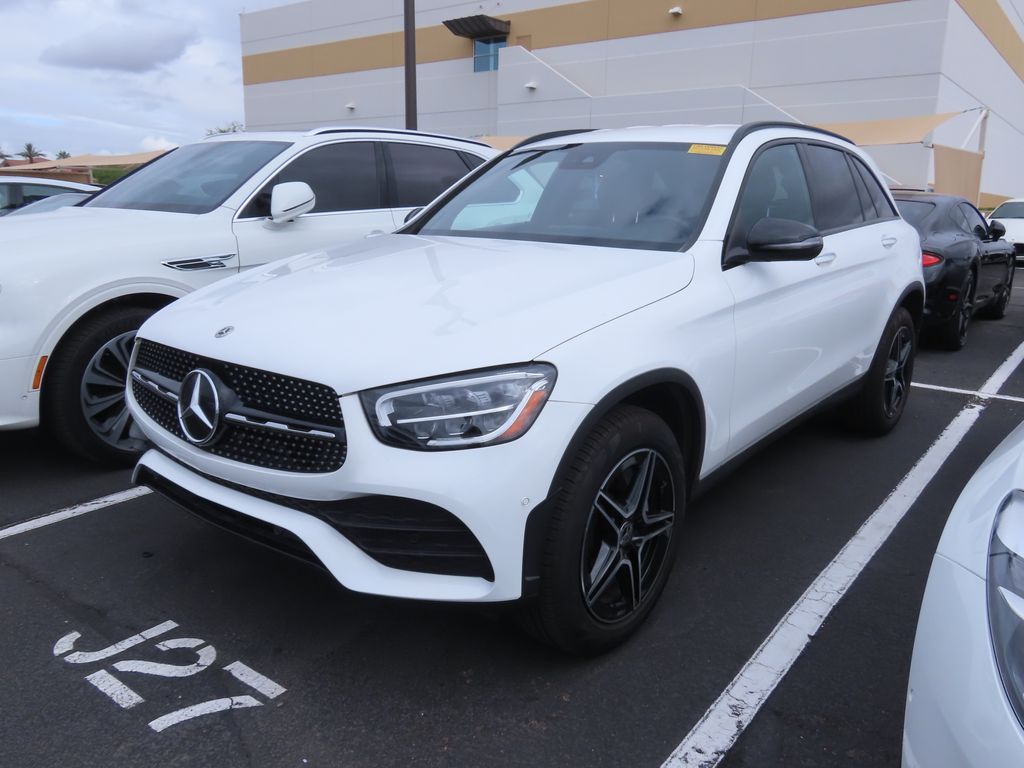 2022 Mercedes-Benz GLC 300 2