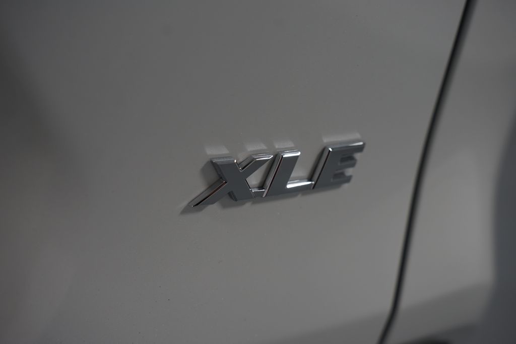 Thumbnail: 2025 Toyota RAV4 - 10
