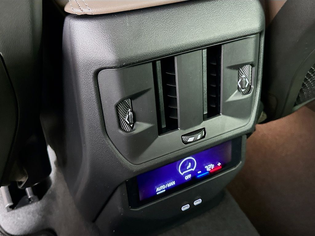 Thumbnail: 2026 BMW X3 - 18