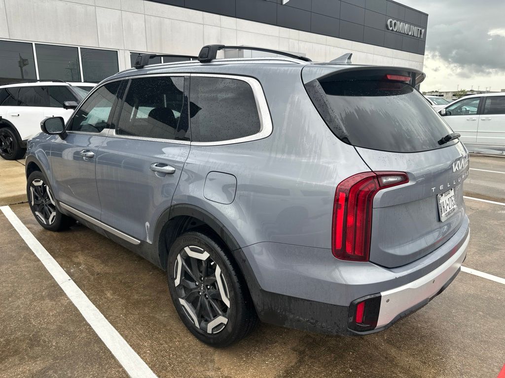 2024 Kia Telluride S Silver at Bayshore Chrysler Jeep Dodge Ram