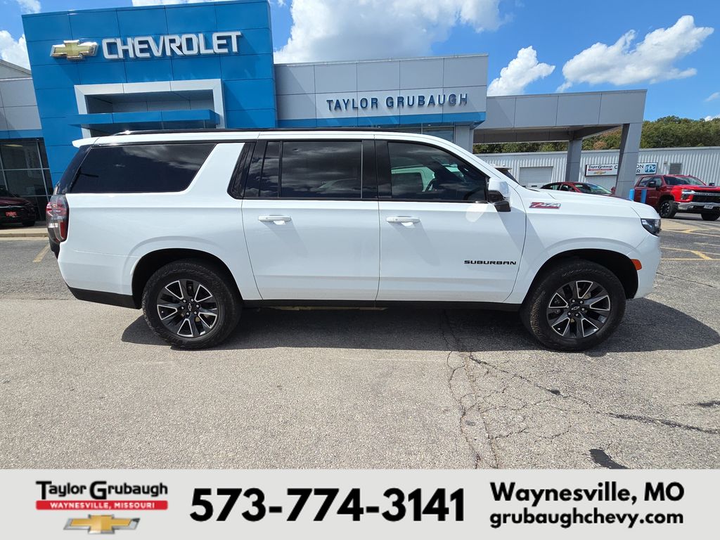 Summit White 2024 Chevrolet Suburban SUV / Crossover Four-Wheel Drive 