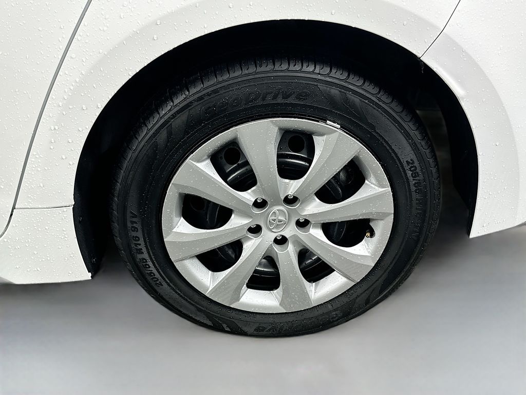 Thumbnail: 2024 Toyota Corolla - 30