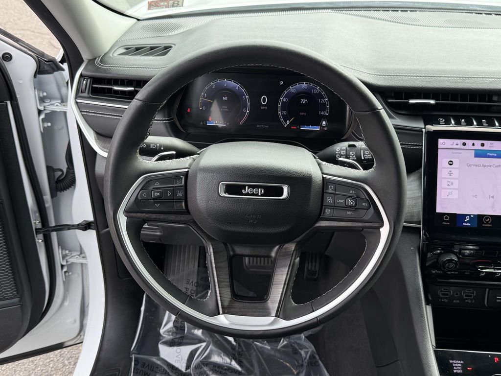 Used 2023 White Jeep Limited image 19