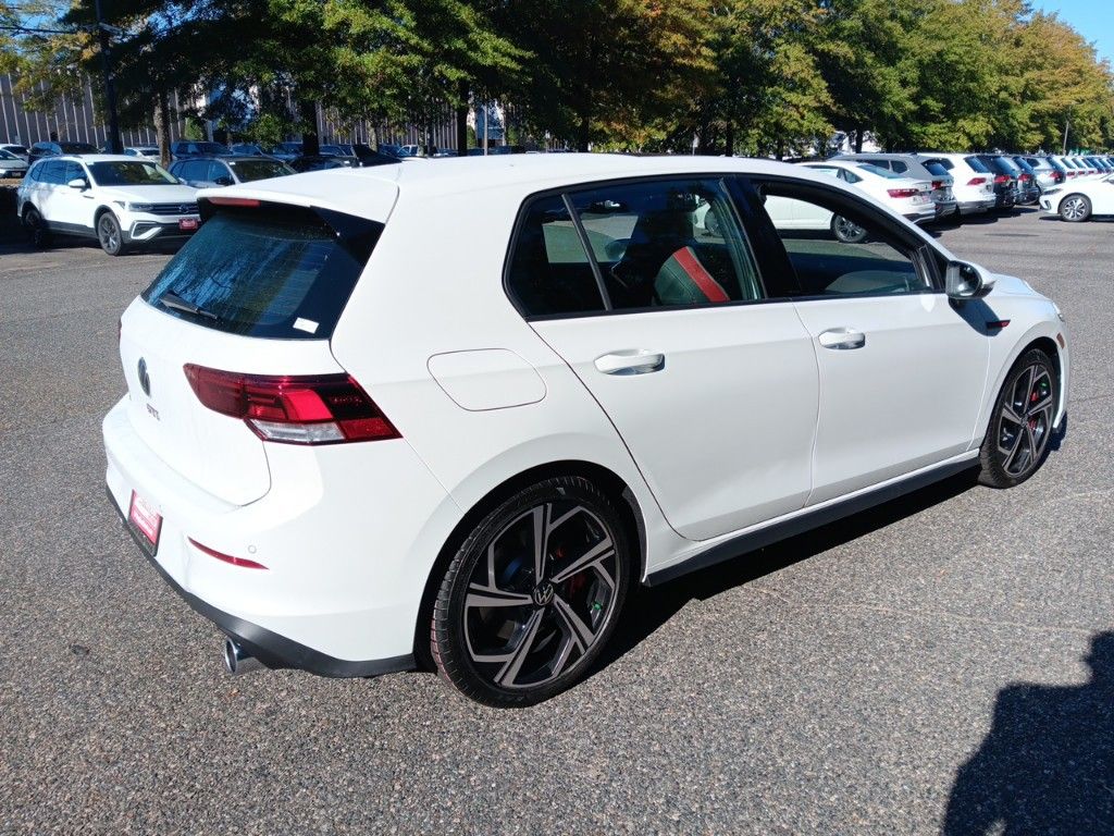 2024 Volkswagen Golf GTI 2.0T SE 5