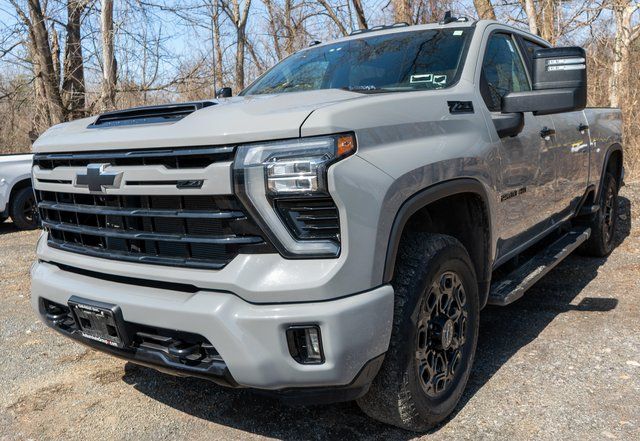 2024 Chevrolet Silverado 2500HD LT Crew Cab 4WD