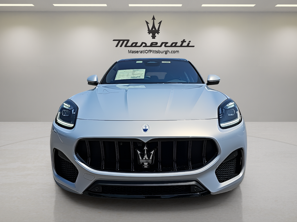 2023 Maserati Grecale MODENA's photo