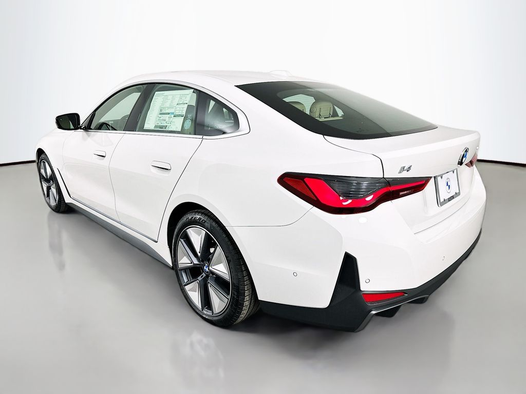 Thumbnail: 2026 BMW i4 - 7