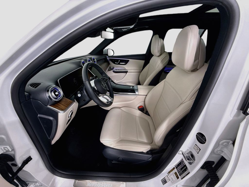 Thumbnail: 2026 Mercedes-Benz GLC - 19