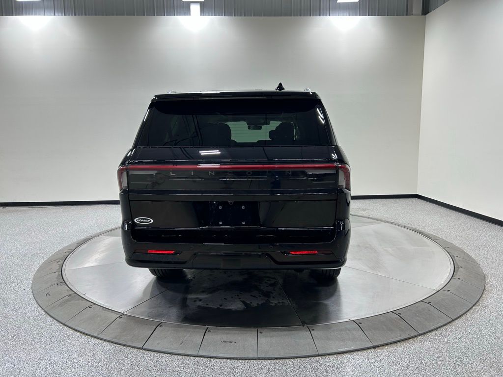 new 2026 Lincoln Navigator L car, priced at $108,402