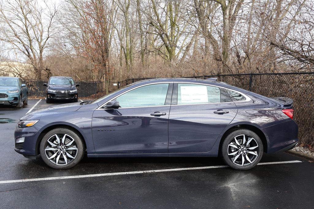 2025 Chevrolet Malibu RS 4