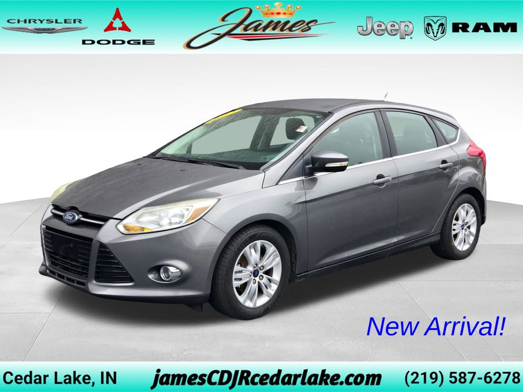 Sterling Gray Metallic 2012 Ford Focus Hatchback Front-Wheel Drive 6-Speed Automatic