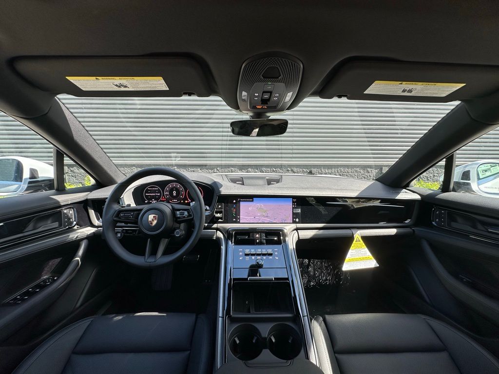 Thumbnail: 2025 Porsche Panamera - 31