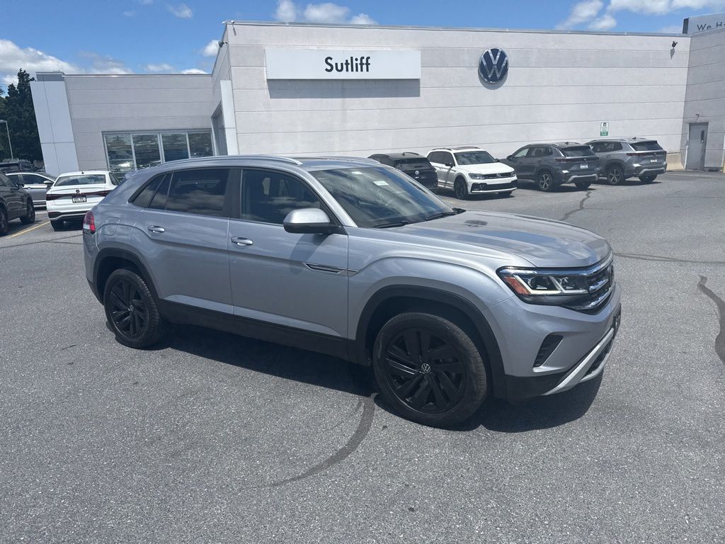 2023 Volkswagen Atlas Cross Sport 2.0T SE w/Technology Silver at Subaru and VW of Moon Township