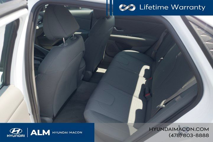 New 2026 White Hyundai SE image 17