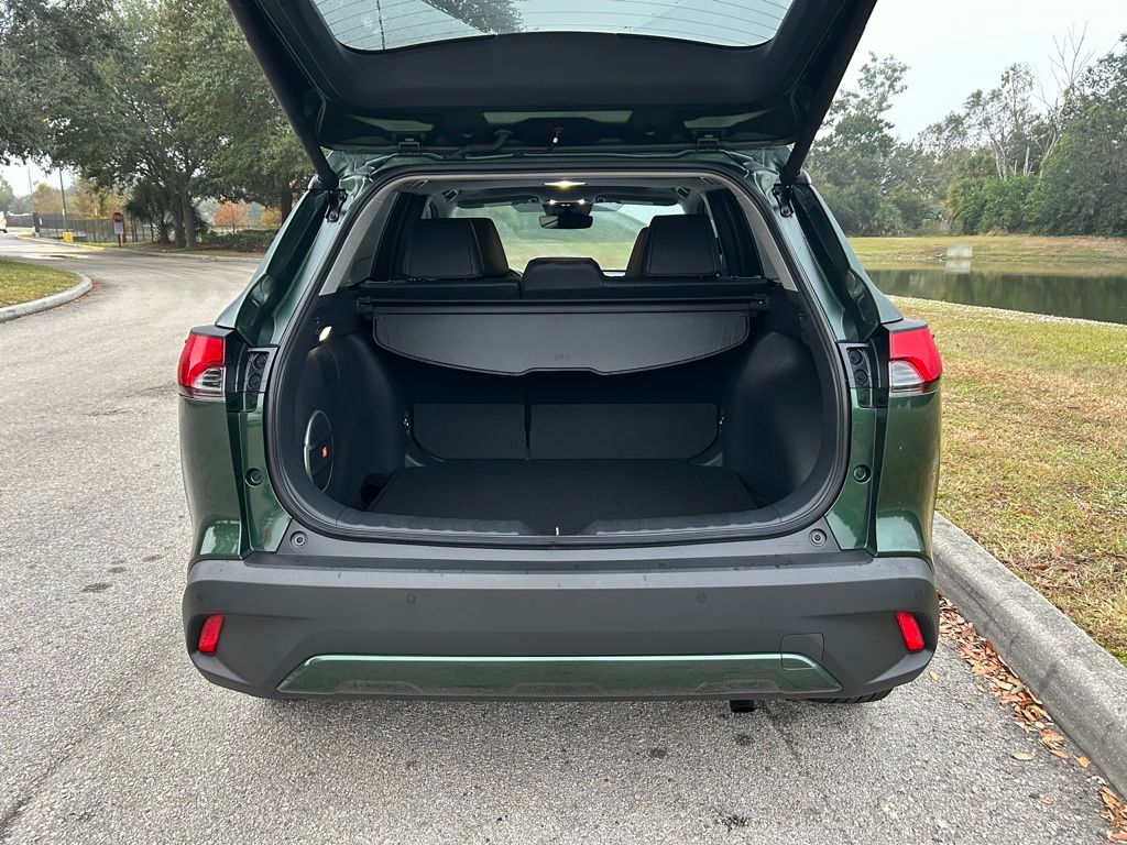 Thumbnail: 2023 Toyota Corolla Cross - 10