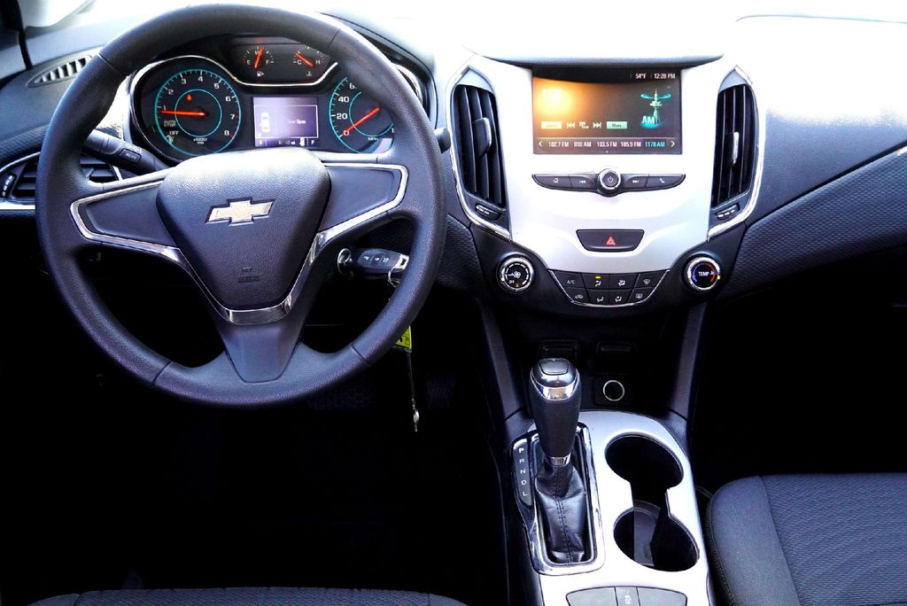 Used Car 2018 Chevrolet Cruze  Ls For Sale Under $10,000 In Taylor, Texas