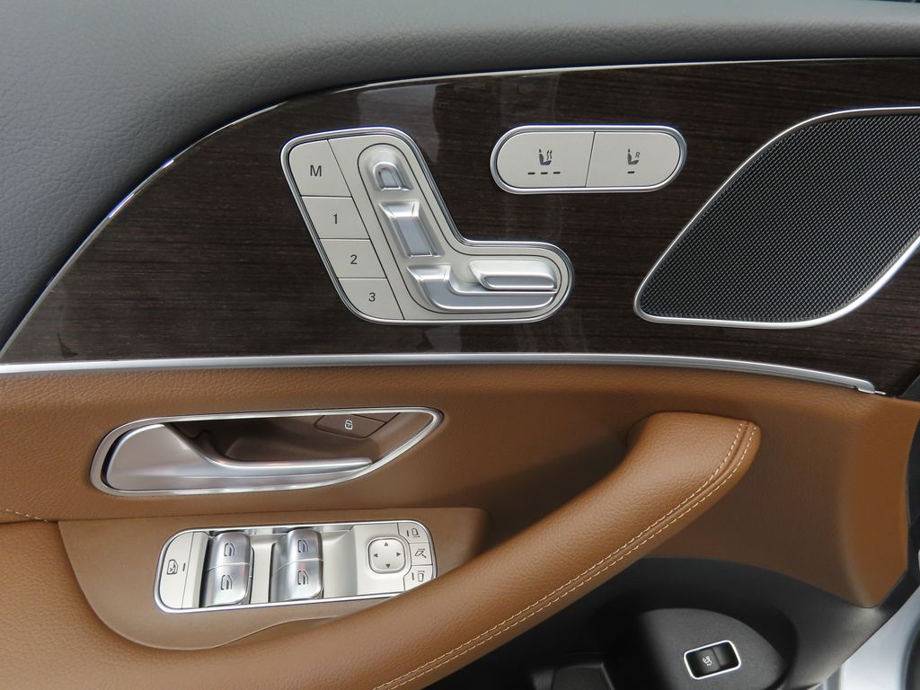 Thumbnail: 2025 Mercedes-Benz GLE - 23