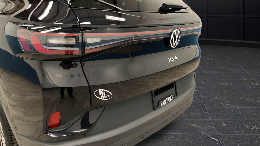 Used 2024 Black Volkswagen Pro image 34