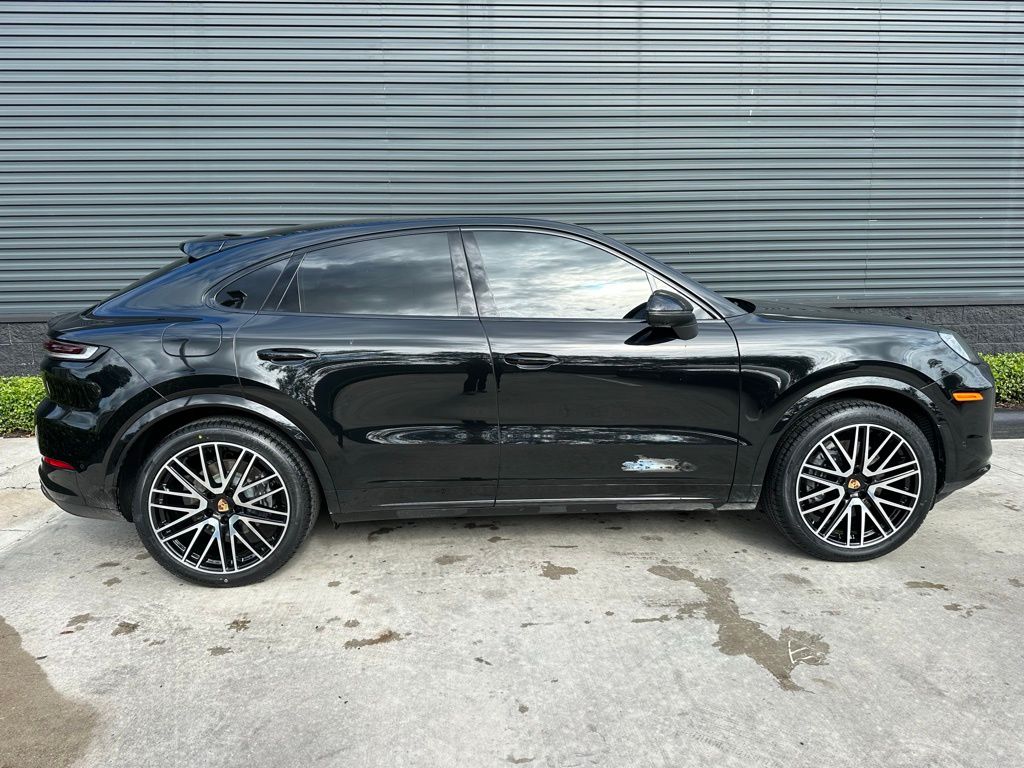 Thumbnail: 2024 Porsche  - 10