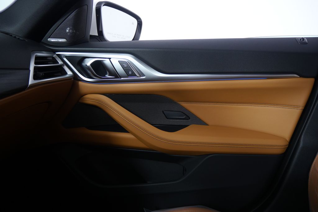 2025 BMW i4 eDrive40 24