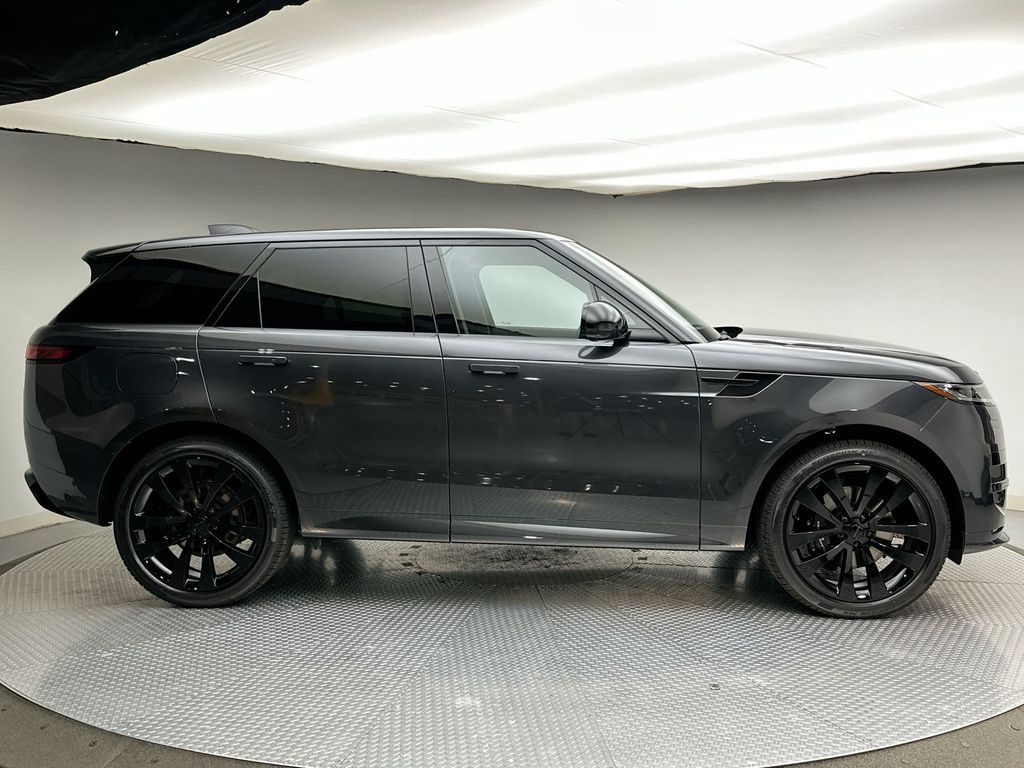 Thumbnail: 2027 Land Rover Range Rover Sport - 4
