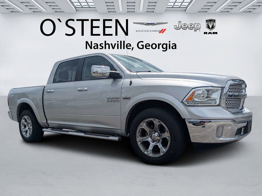 Bright Silver Clearcoat Metallic 2017 RAM 1500 Laramie Crew Cab 4WD Pickup Truck Four-Wheel Drive 8-Speed Automatic