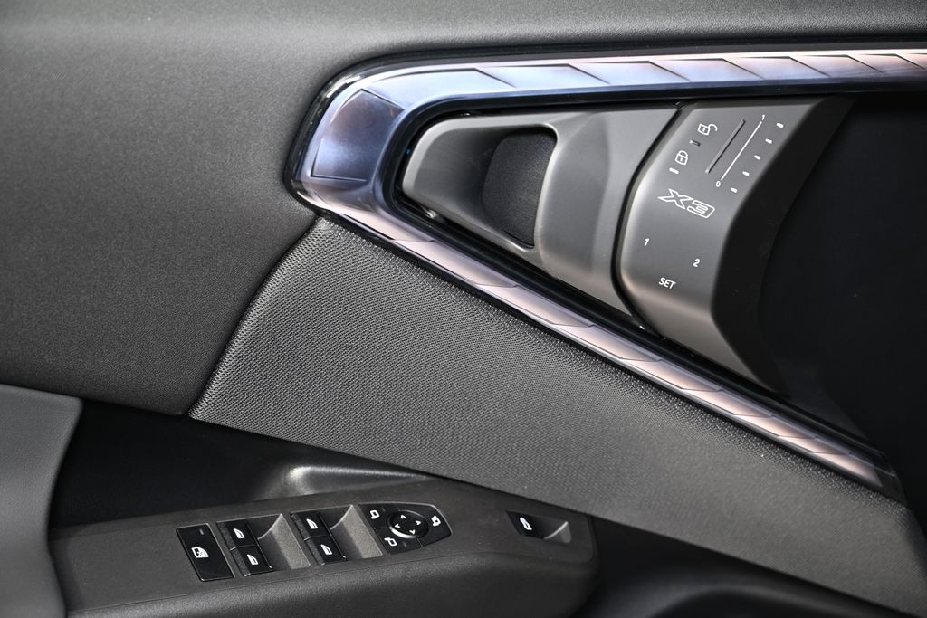 Thumbnail: 2025 BMW X3 - 22